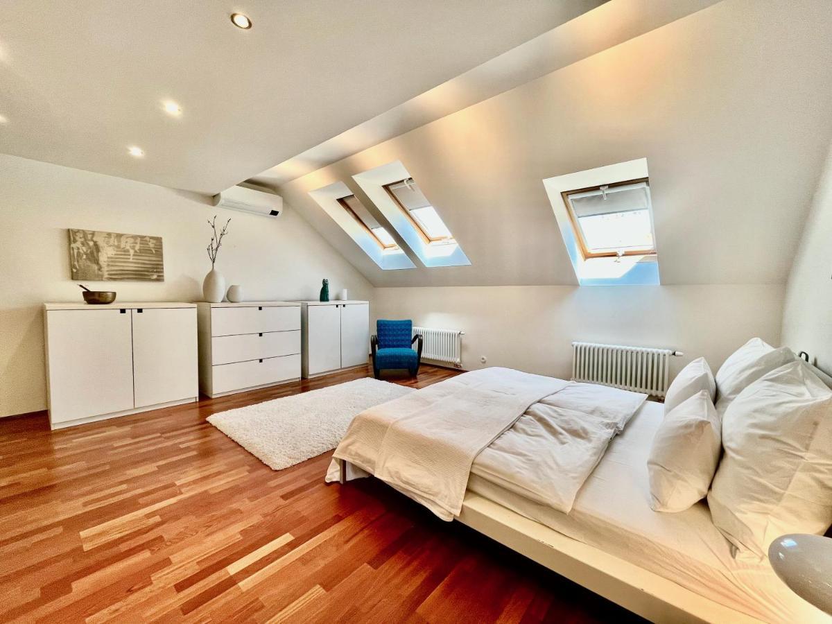 Luxury Penthouse Apartment Prága Kültér fotó